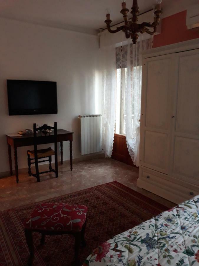 Antica Casa Di Famiglia Ξενοδοχείο Castiglione del Lago Εξωτερικό φωτογραφία